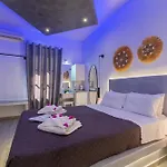 Anemomilos Apart-hotel Perissa (Santorini)