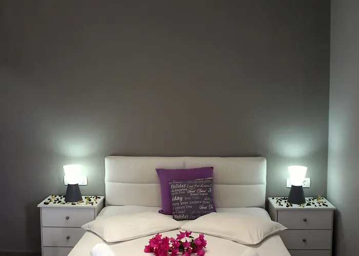 Apart-hotel Anemomilos Perissa (Santorini)