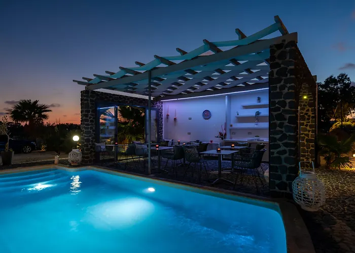 Anemomilos Apart-hotel Perissa (Santorini)