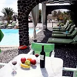 Hotel apartamentowy Anemomilos 4*
