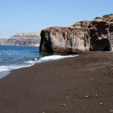 Anemomilos Perissa (Santorini)