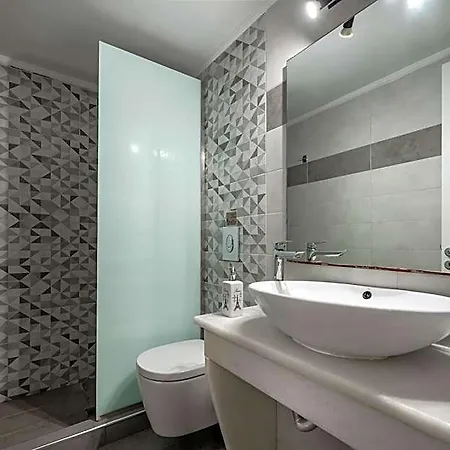 Anemomilos 4* Perissa (Santorini)