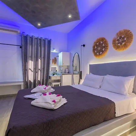 Anemomilos 4* Perissa (Santorini)