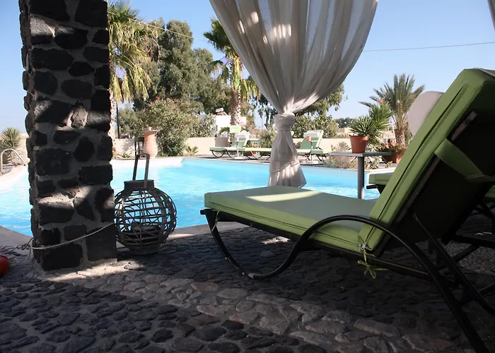 Anemomilos Aparthotel