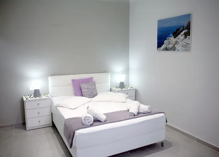 Aparthotel Anemomilos