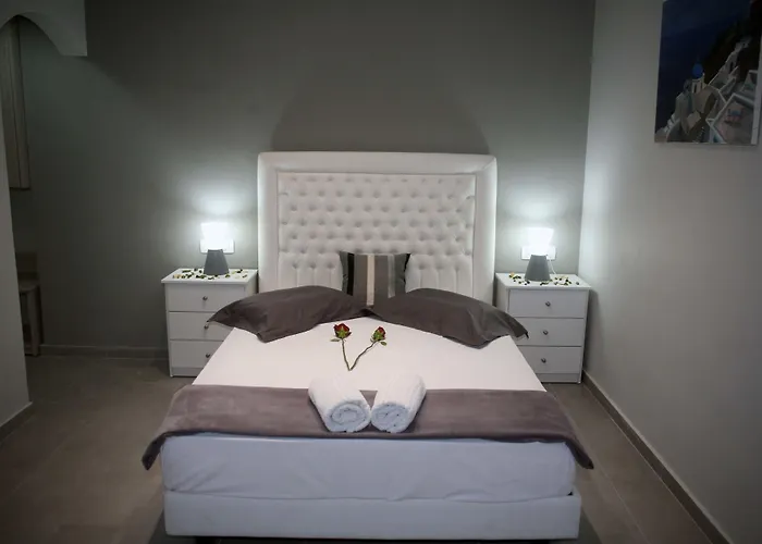 Anemomilos Perissa (Santorini)