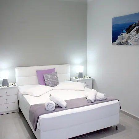 Aparthotel Anemomilos