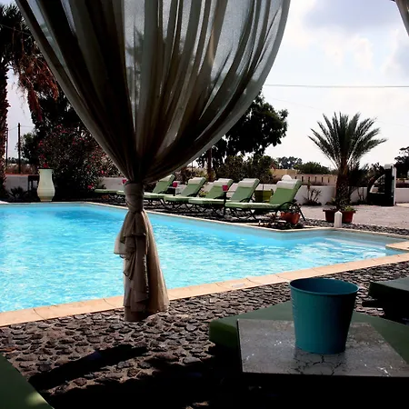 Appart hôtel Anemomilos Períssa