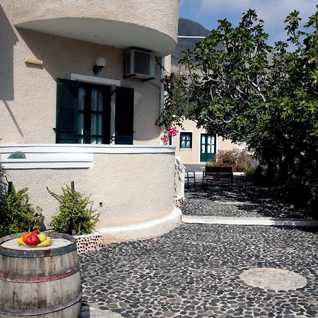 Anemomilos Aparthotel