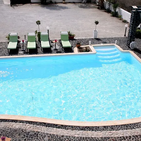 Anemomilos Aparthotel