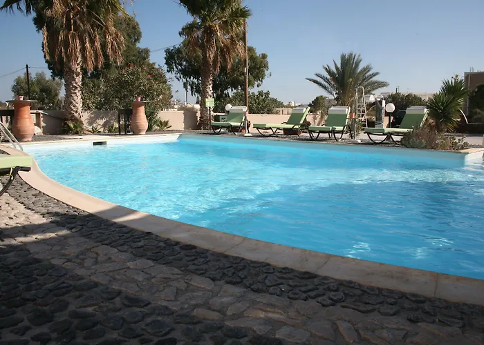 Anemomilos Περίσσα