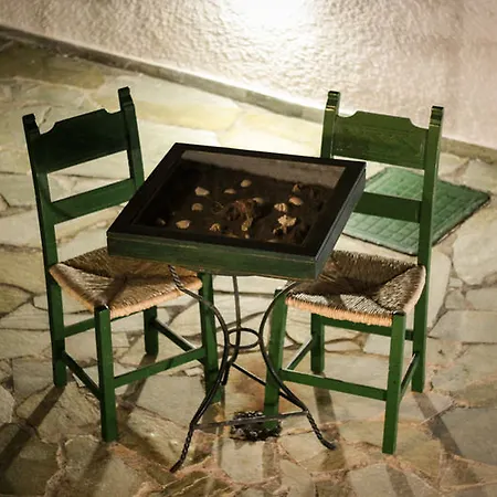 Apartmanhotel Anemomilos Perísza